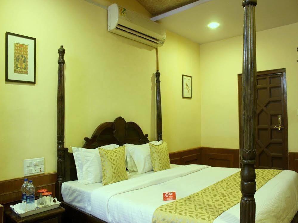 Oyo 1159 Hotel Chandra Prakash Udajpur Zewnętrze zdjęcie