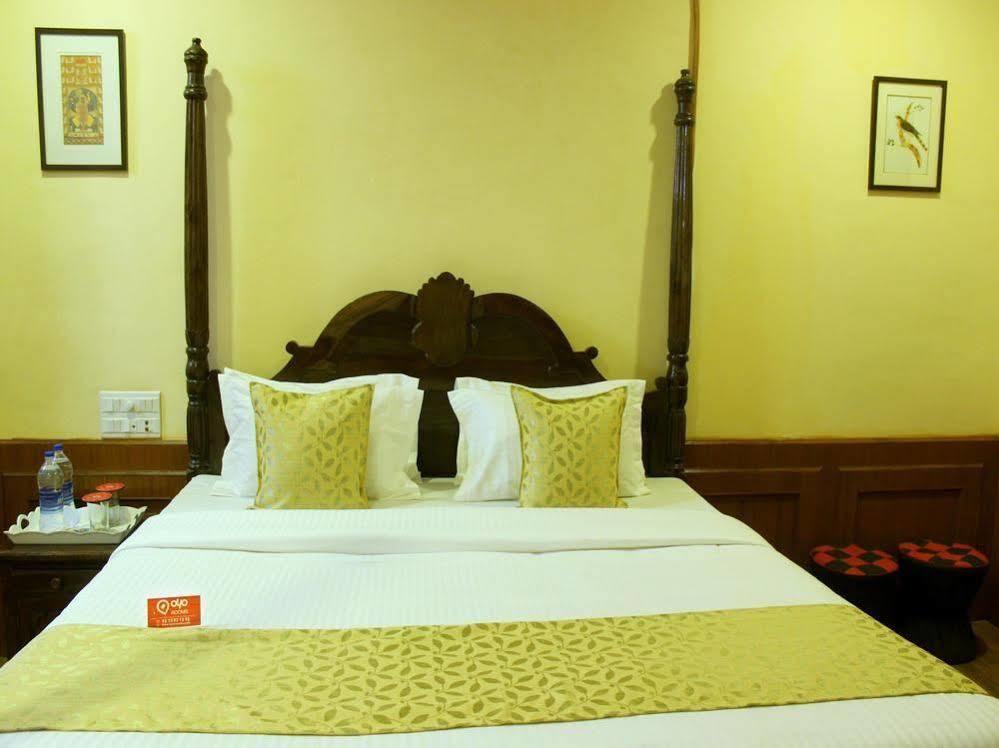 Oyo 1159 Hotel Chandra Prakash Udajpur Zewnętrze zdjęcie