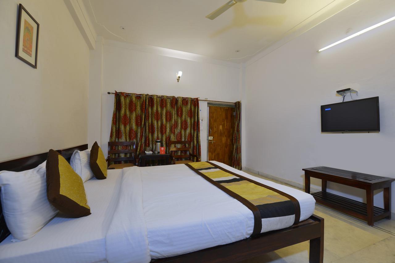 Oyo 1159 Hotel Chandra Prakash Udajpur Zewnętrze zdjęcie