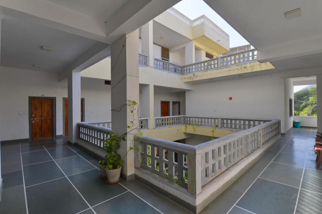 Oyo 1159 Hotel Chandra Prakash Udajpur Zewnętrze zdjęcie